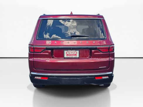Used 2022 Jeep Wagoneer Series III RWD image 10