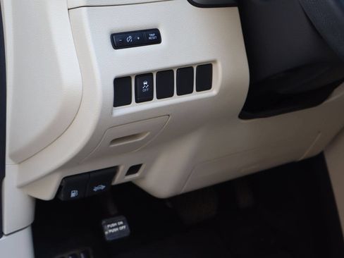 Used 2019 Nissan Murano SV FWD image 21