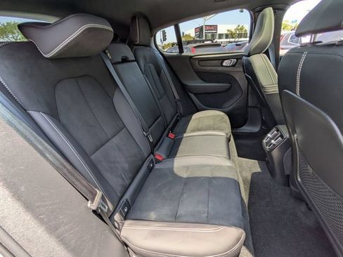 Used 2023 Volvo C40 P8 Recharge Plus w/ Climate Package AWD/4WD image 30