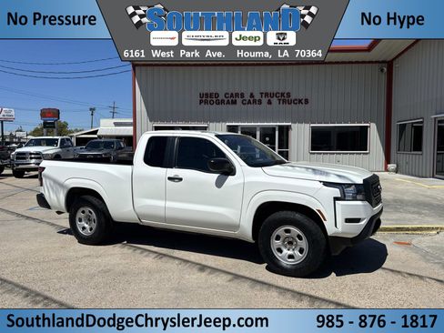 Used 2022 Nissan Frontier S image 1