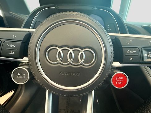 Used 2021 Audi R8 V10 RWD image 32
