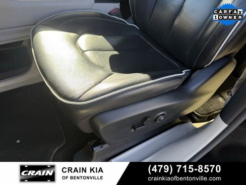 Used 2023 Chrysler Pacifica Limited image 25