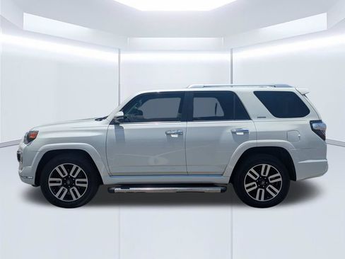 Used 2021 Toyota 4Runner Limited AWD/4WD image 9