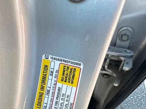 Used 2013 Buick LaCrosse FWD image 11