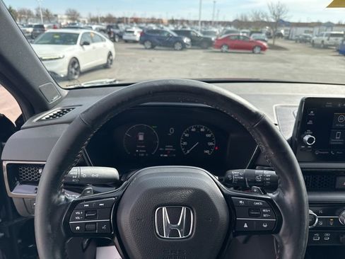 Used 2023 Honda CR-V Sport Touring image 11