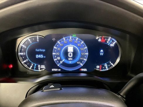 Used 2020 Cadillac Escalade Platinum RWD image 24