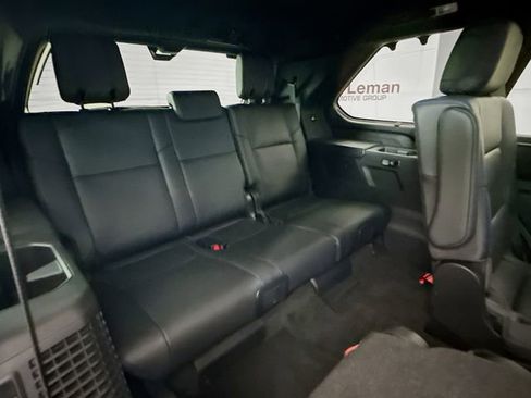Used 2023 Toyota Sequoia Platinum AWD/4WD image 28