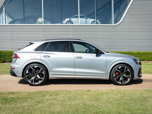 Certified 2024 Audi RS Q8 AWD/4WD image 17