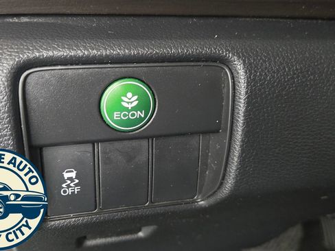 Used 2017 Honda Accord EX-L image 24