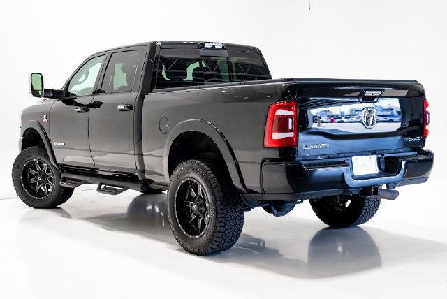 Used 2020 RAM 2500 Laramie w/ Body Color Bumper Group AWD/4WD image 32