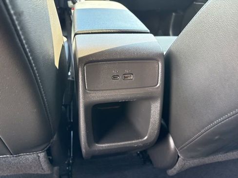 Used 2024 Chevrolet Trax LT w/ LT Convenience Package image 25