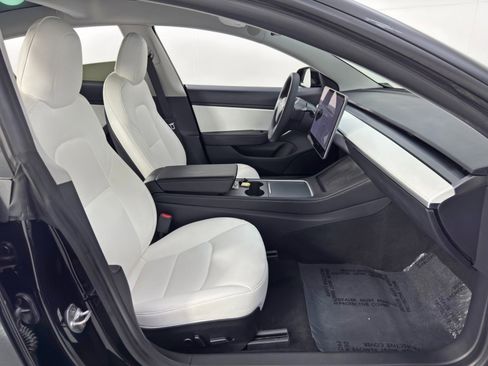 Used 2021 Tesla Model 3 Standard Range Plus image 16