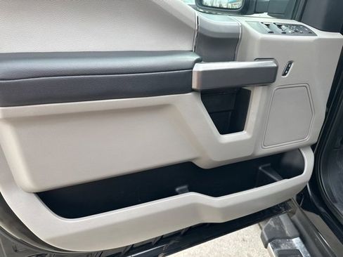 Used 2021 Ford F250 XLT w/ XLT Premium Package image 9