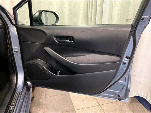 Used 2024 Toyota Corolla LE FWD image 12