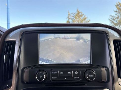 Used 2019 Chevrolet Silverado 2500 High Country image 40