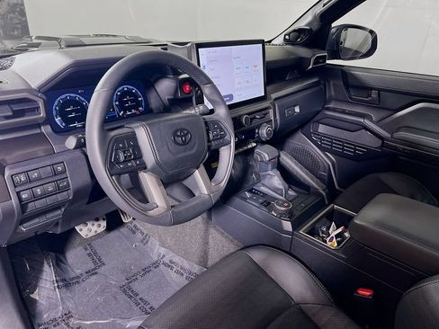 Certified 2025 Toyota 4Runner TRD Sport Premium AWD/4WD image 9