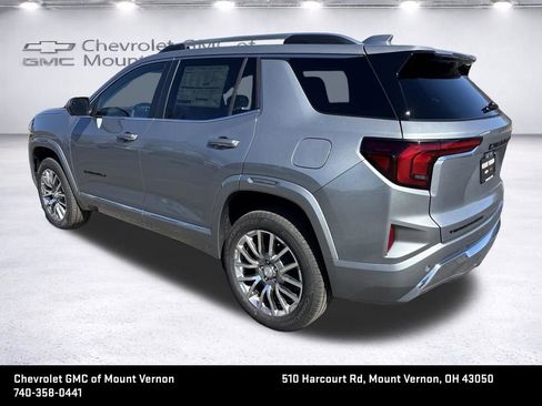 New 2026 GMC Terrain Denali w/ LPO, Black Badging Package image 3