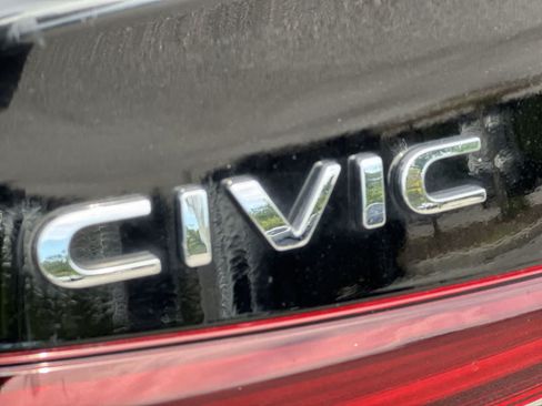 Used 2025 Honda Civic Sport Touring image 19