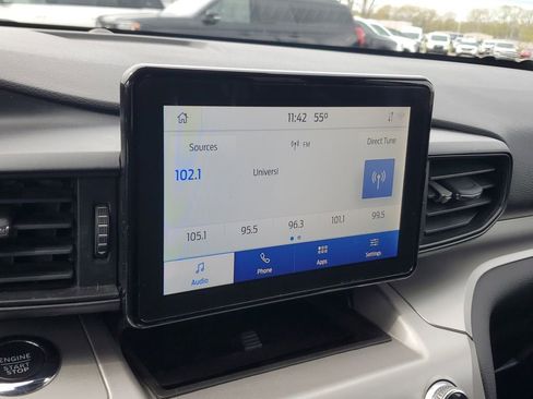 Used 2022 Ford Explorer XLT image 24