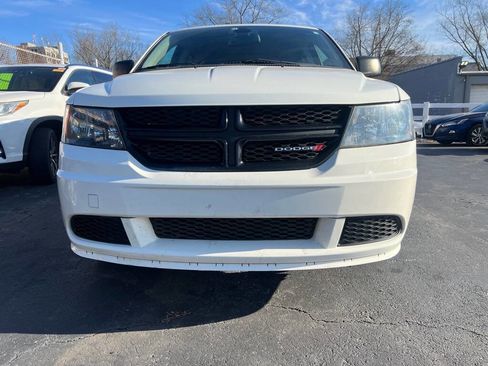 Used 2018 Dodge Journey SE w/ Popular Equipment Group image 2