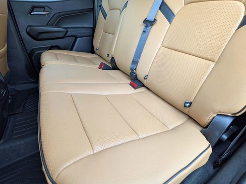 Used 2024 GMC Canyon Elevation w/ Convenience Package image 30