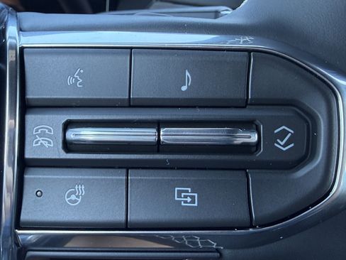 New 2026 GMC Acadia Denali w/ Super Cruise Package image 28