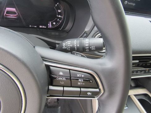 Used 2024 MAZDA CX-90 Plug-In Hybrid w/ Preferred AWD/4WD image 31
