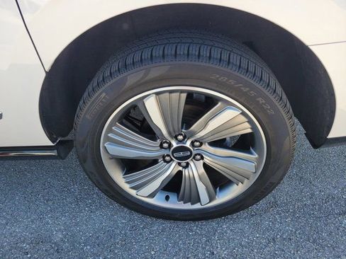 Used 2018 Lincoln Navigator L Reserve w/ Technology Package image 10