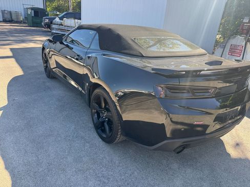 Used 2017 Chevrolet Camaro SS image 4