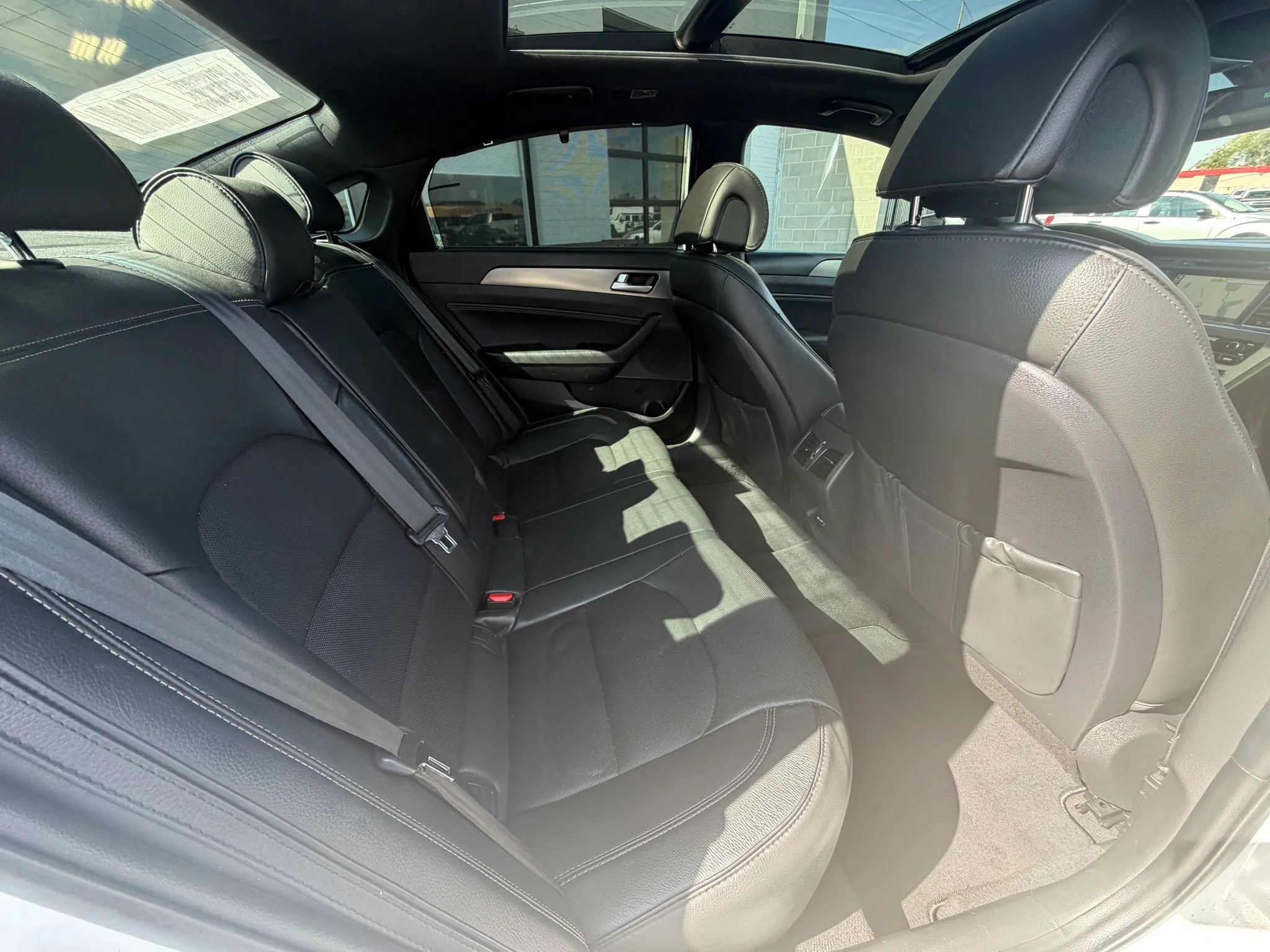 Used 2017 Hyundai Sonata Limited 2.0T FWD image 15