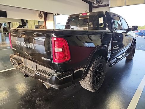 Used 2025 RAM 1500 Big Horn AWD/4WD image 3