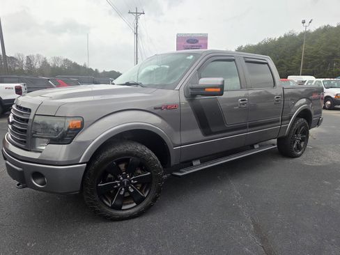Used 2014 Ford F150 FX4 w/ Equipment Group 402A Luxury image 6