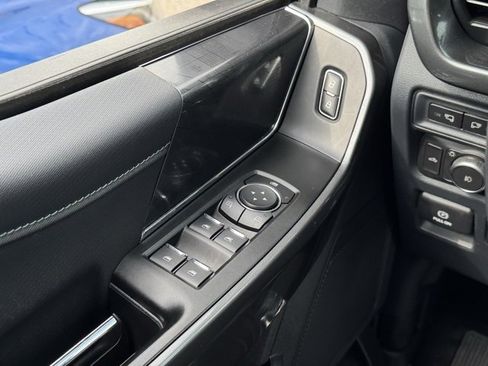 Certified 2022 Ford F150 XLT w/ Equipment Group 302A High image 24