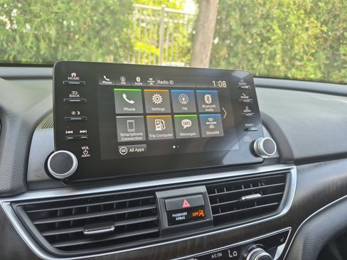 Used 2019 Honda Accord EX-L image 18
