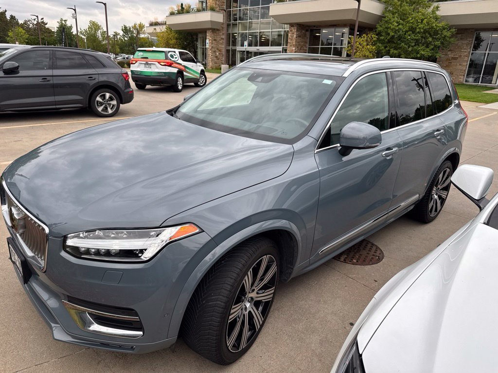 Used 2021 Volvo XC90 T6 Inscription w/ Protection Package Premier AWD/4WD image 1