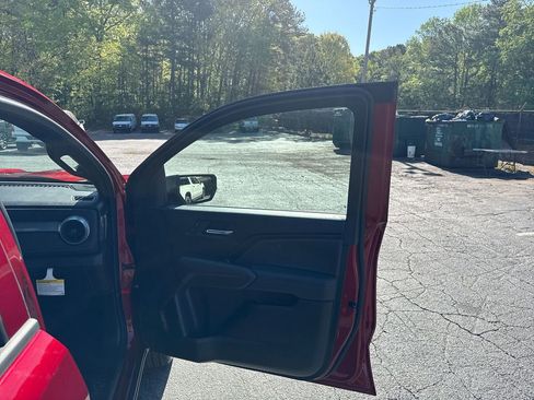 New 2026 Chevrolet Colorado LT RWD image 32