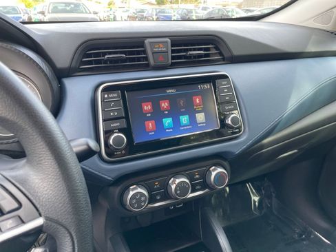 Used 2025 Nissan Versa SV image 21