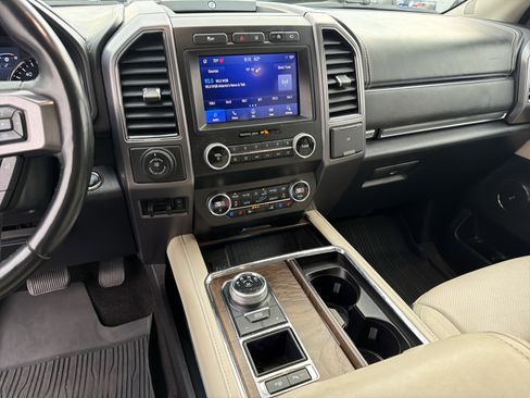 Used 2020 Ford Expedition Platinum image 33