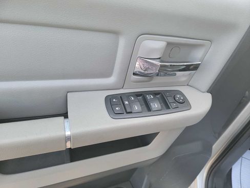 Used 2012 RAM 2500 SLT RWD image 13