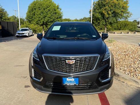 Used 2020 Cadillac XT5 Premium Luxury w/ LPO, Floor Liner Package FWD image 9