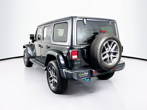 Used 2024 Jeep Wrangler Unlimited w/ Convenience Group AWD/4WD image 5