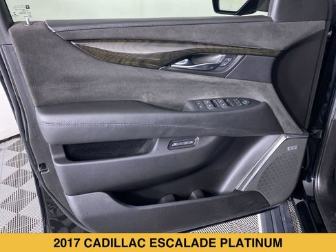 Certified 2017 Cadillac Escalade Platinum AWD/4WD image 13