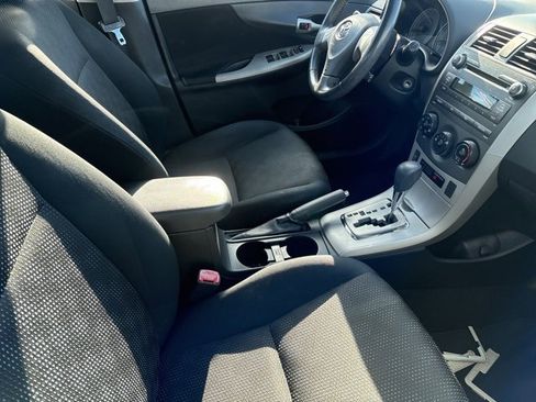 Used 2010 Toyota Corolla S image 7