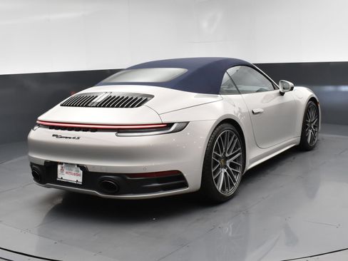 Used 2023 Porsche 911 Carrera S RWD image 33