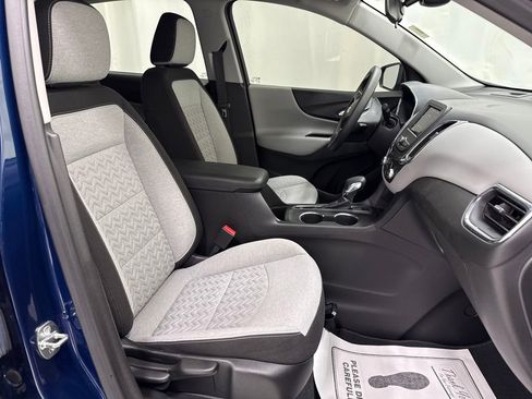 Used 2022 Chevrolet Equinox LS image 8
