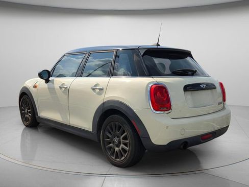 Used 2016 MINI Cooper 4-Door Hardtop FWD image 4