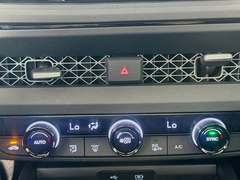 Certified 2025 Honda Accord SE image 17