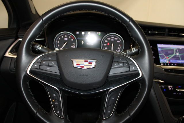 Used 2025 Cadillac XT5 Premium Luxury w/ Technology Package AWD/4WD image 21