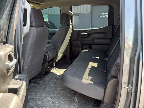 Used 2021 Chevrolet Silverado 1500 Custom w/ Safety Confidence Package AWD/4WD image 9