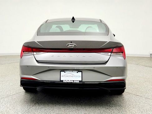 Used 2023 Hyundai Elantra Limited FWD image 6